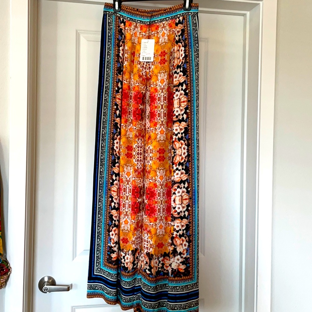 GORGEOUS NWT ANTHROPOLOGIE PANTS. SIZE 0.